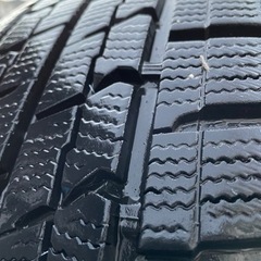 215/65R16  アルミホール、スタッドレスタイヤ4本セット！の画像