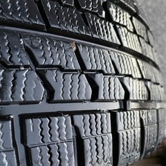215/65R16  アルミホール、スタッドレスタイヤ4本セット！の画像