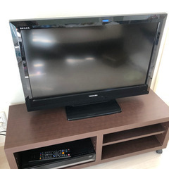 東芝32型テレビ・ブルーレイプレーヤー・テレビ台