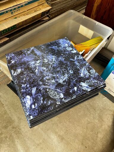 決まりました 30枚くらい タイルカーペット 30*30cm 滑り止め ゴム 中古品 配送可
