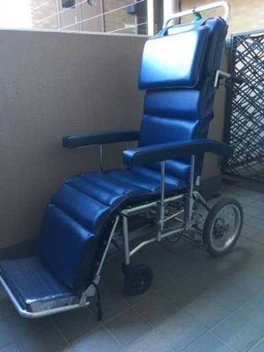 フルリクライニング車いす