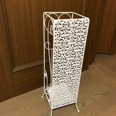 【無料】傘立て