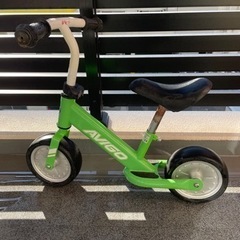 トイザらス　アヴィーゴ　ストライダーの画像
