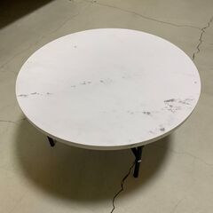 ✨🔔５００円ワンコイン商品🔔✨【美品】 ラウンドローテーブル 円形座卓 センターテーブル 中古家具の画像