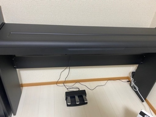 電子ピアノ　KORG LP-180