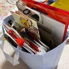 紙袋35枚くらい
