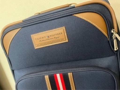 【値下げしました】  トミーヒルフィガー キャリーバッグ スーツケース 旅行バッグ