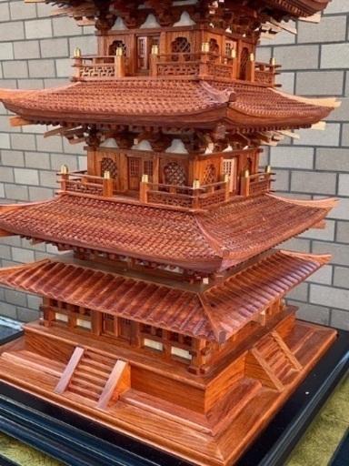 ☆お値下げしました‼️逸品 貴重 希少 細密木造細工 法隆寺五重塔 仏教美術屋久杉花梨床飾仏塔宝塔寺社仏閣庭園置物縁起物オブジェ美術工