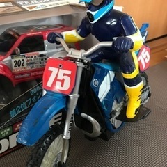 三菱パジェロ　YAMAHA YZ250 ラジコンの画像