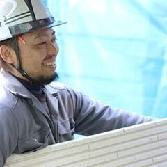 ✧入社お祝い金7万円贈呈✧なので堅苦しい出社ナシ！？(●＞U・)Ъ男女活躍のサイディング工事作業員の画像