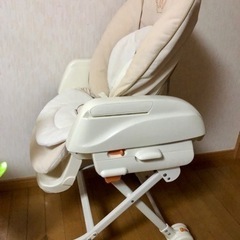 最終値下げ　コンビ*ハイローチェア☺︎ 1月30日までの画像