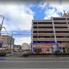 礼場筋に面して認知度、利便性ございます♫敷地内駐車場、4台付き♫...
