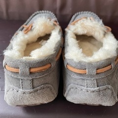 UGG モカシンの画像