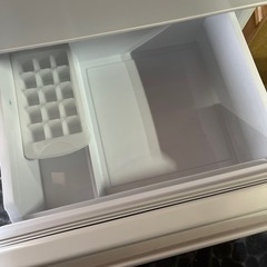 2ドア冷蔵庫ほぼ新品❣️値引きしました🤗の画像