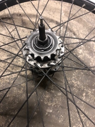 電動自転車の鍵開け、仕上げ、修理、故障診断、バッテリー取り扱い、
