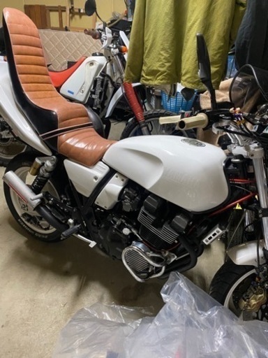 ヤマハ xjr400 4HM