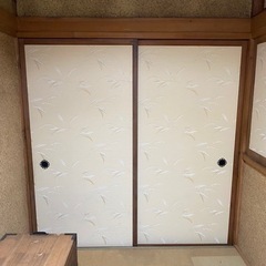 茶室 すずらんの木製引き戸 鈴蘭 花模様 古民家 和室 襖 ふす...