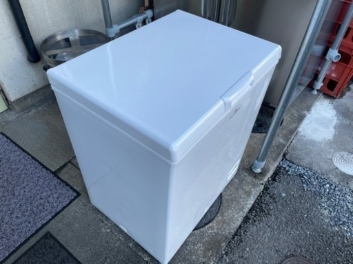 冷凍庫ストッカー　147l