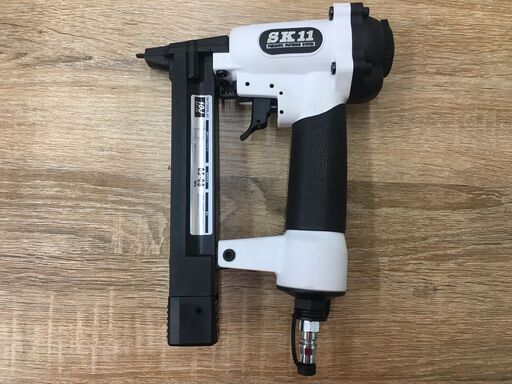 藤原産業 SK11 エアタッカー ステープル10~25mm SA-T1025L-X1 中古品