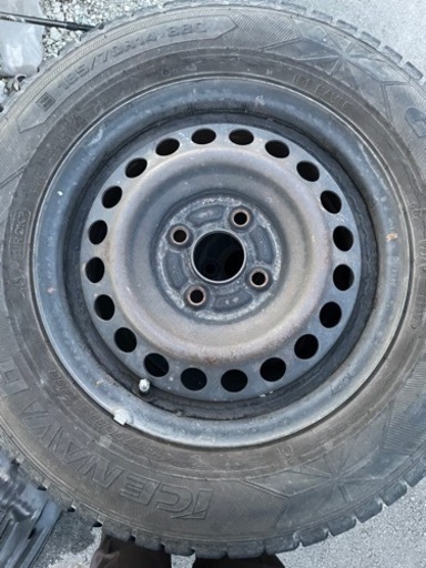 ⚜️中古 スタッドレスタイヤ 4本 175/70R14⚜️