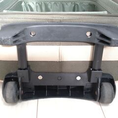 [ 動作良好 ]  キャリーバッグ コンパクト 一人用 ★ ダークグリーン（ カーキ ）色　★ 旅行バッグ スーツケース 軽量　[ 調布市 お引き取り限定]の画像