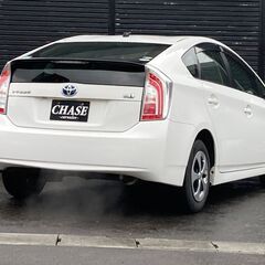 トヨタ　プリウス Sの画像