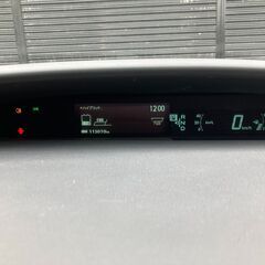 トヨタ　プリウス Sの画像