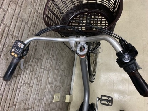 新春SALE 東京23区配達無料　新基準　YAMAHAヤマハ　パスナチュラ　8.1Ah リチウム 電動自転車 中古 26