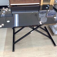 ガラス製リフティングテーブルのご紹介