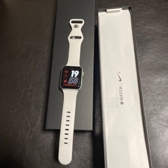 NIKE Apple Watch season 3 100%の画像