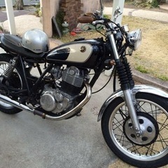 YAMAHA SR400