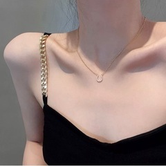ホースシュー　ネックレスの画像