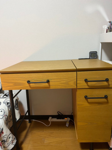 LOWYAテーブル　ドレッサー　デスク「¥27990」