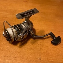 ダイワ レガリス 2500 釣り用リールです。
