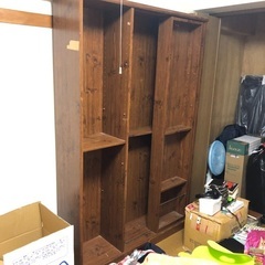 大きな本棚