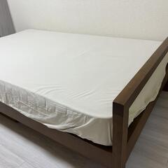 スライド収納付きベッド(マットレス付き)の画像