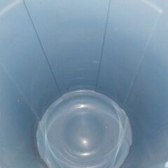 菜園用などの貯水用に大型ペール９０リットル２個の画像