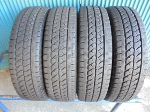 ブリヂストン BLIZZAK W979 185/75R15 106/104L LT 4本　9分溝　程度良好！