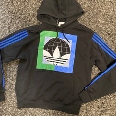 超美品adidas originals パーカーの画像
