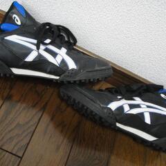 asics アシックス　TST585 フットサル　黒　25　25.0　USED　サッカーの画像