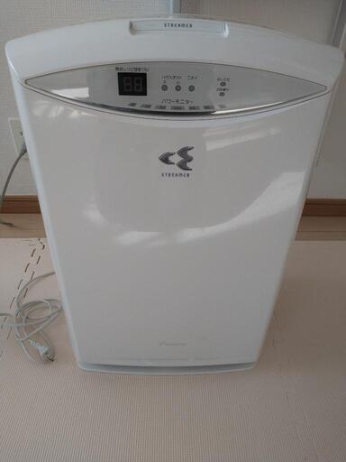 【取引中】DAIKIN ダイキン　MCK70R-W 加湿空気清浄機　ストリーマ