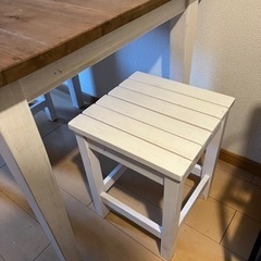 【決まりました】ダイニングテーブルセット　関家具購入　クラッシュゲート　nora mom 関家具 フレンチカントリー　北欧家具の画像