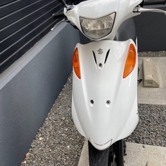 アドレスv125g レストアベース　白の画像