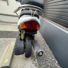 アドレスv125g レストアベース　白の画像