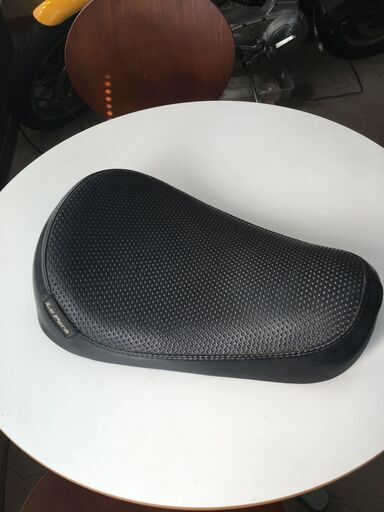 【値下げ】ハーレー スポーツスター（～03）LePera製シングルシート