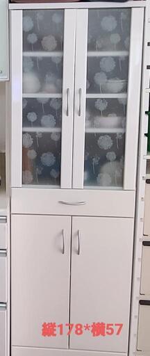 食器棚
