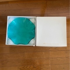 ガラスの食器　青の画像