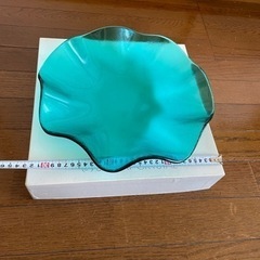 ガラスの食器　青の画像