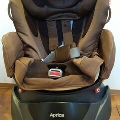 チャイルドシート アップリカフラディア