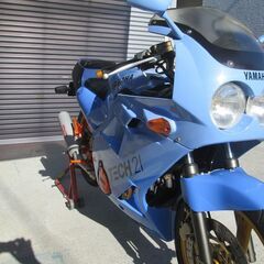 バイクを倒してしまったので大幅値引きします。YAMAHA FZR250 2KR 88年　TECH21仕様制作　レストア済みの画像